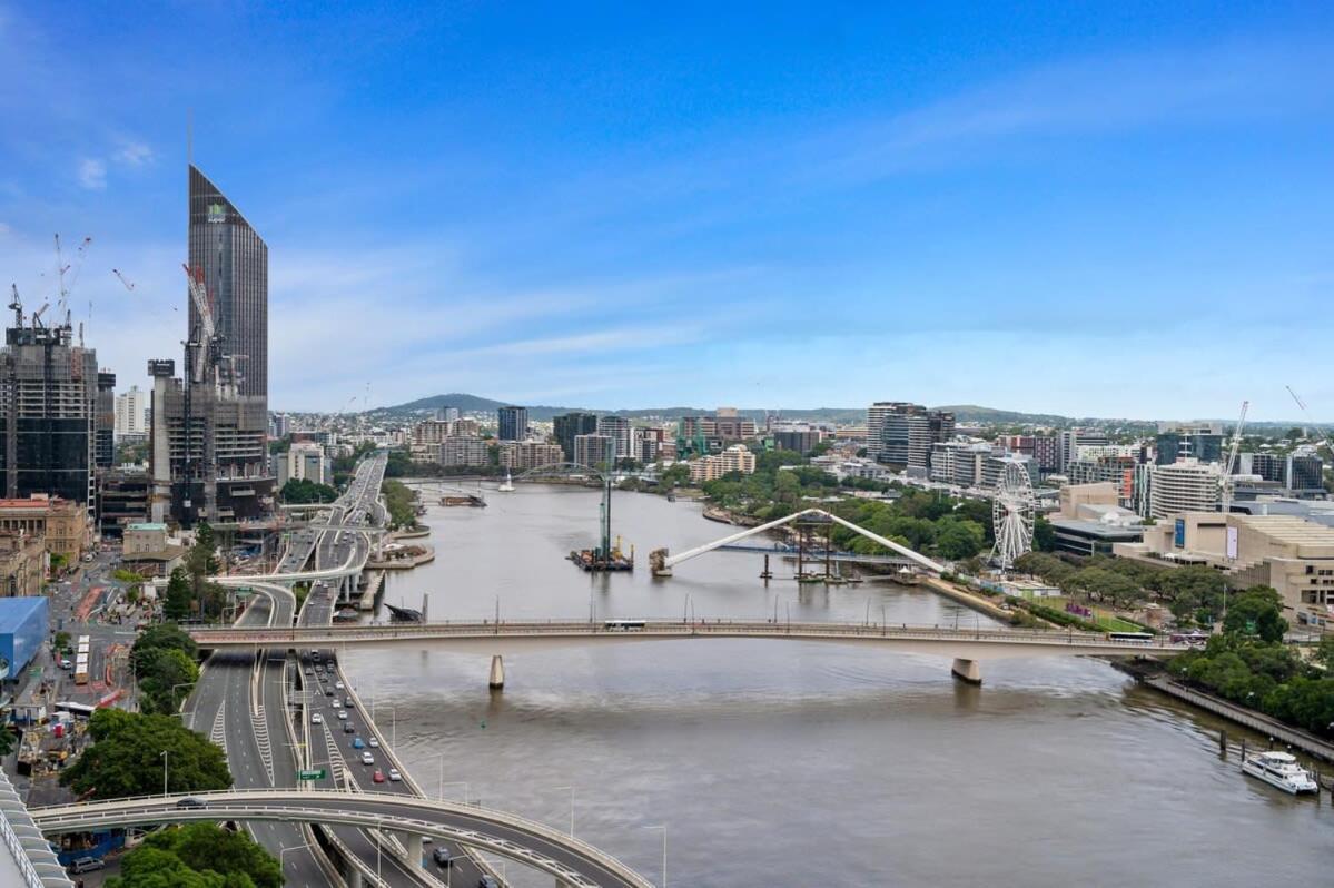 City Living - Brisbane River-View 2 Bedroom Apt Zewnętrze zdjęcie
