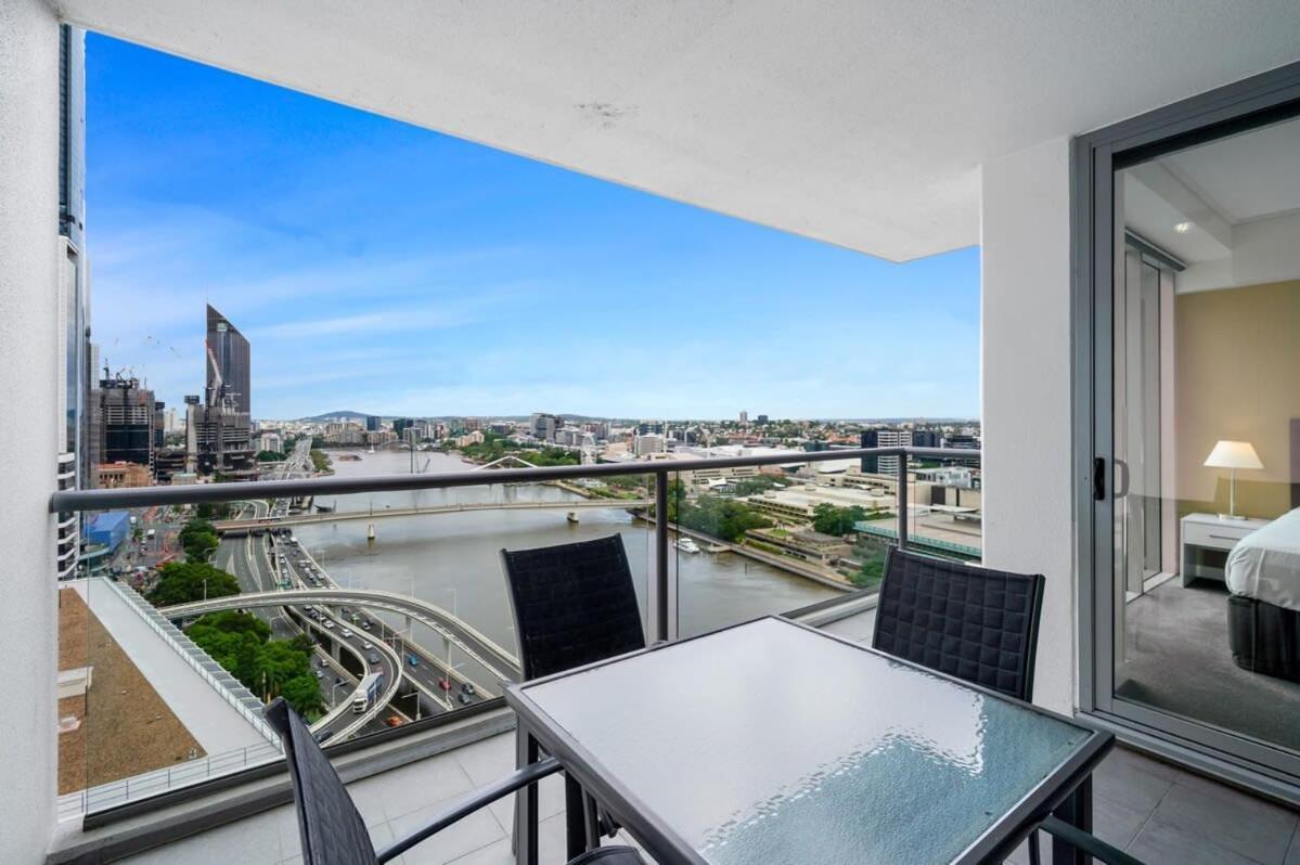 City Living - Brisbane River-View 2 Bedroom Apt Zewnętrze zdjęcie